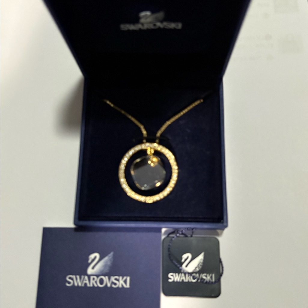Nwt Swarovski Gold Circle And Crystal Pendant Necklace